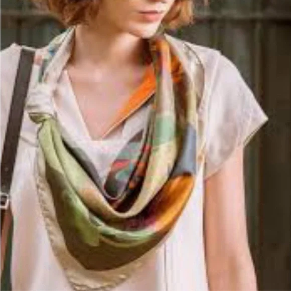 VTG Square Scarf by Jacques Piaget 27"x27" Houndstooth Design - Picture 13 of 16